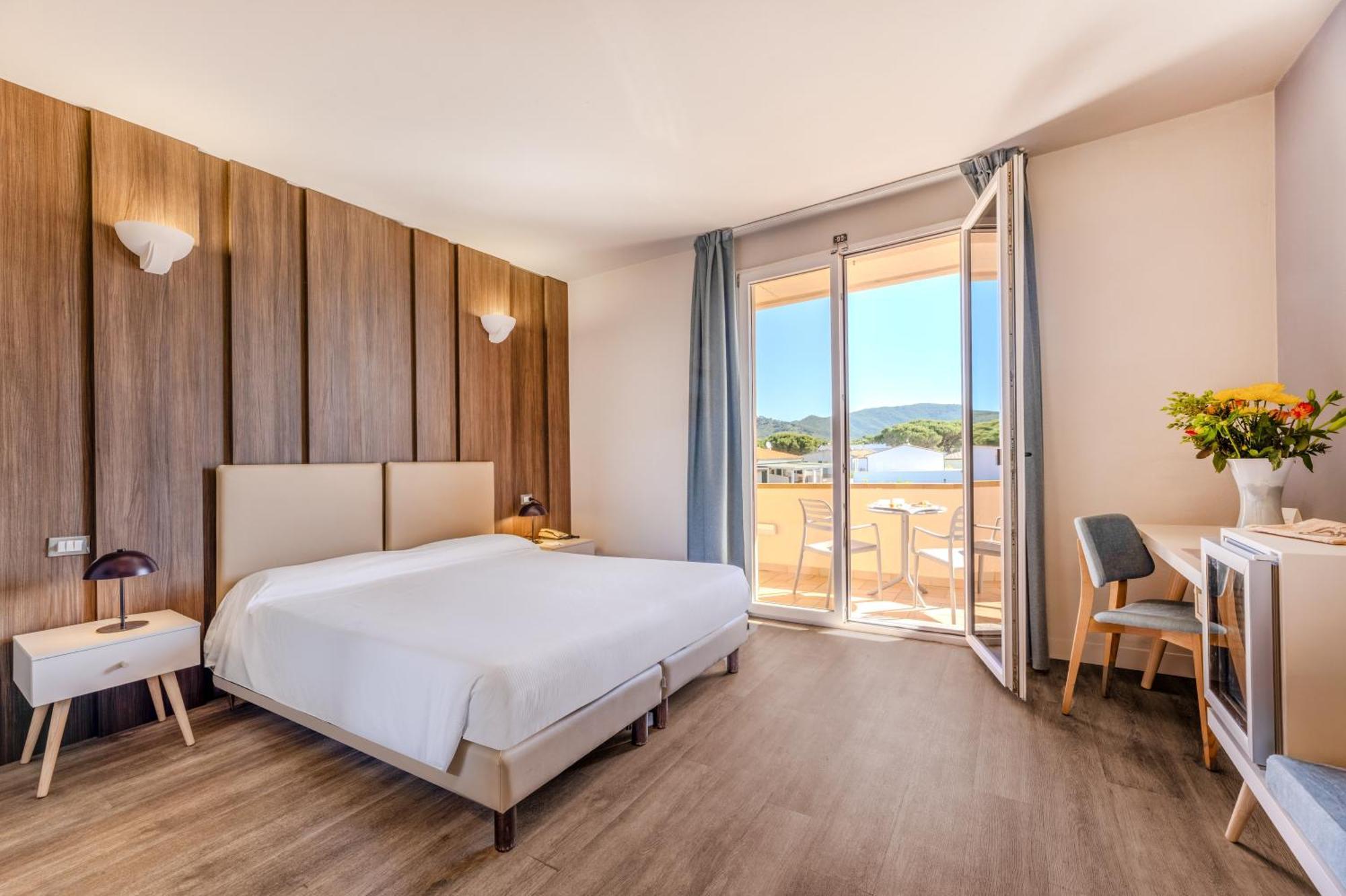 Riva Del Sole Hotel 4*